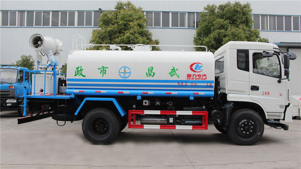 东风专底雾炮洒水车(12方)