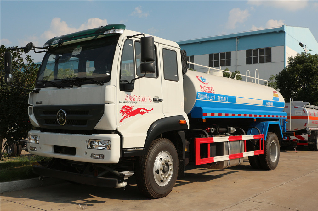 重汽斯太尔单桥绿化喷洒车(14方)