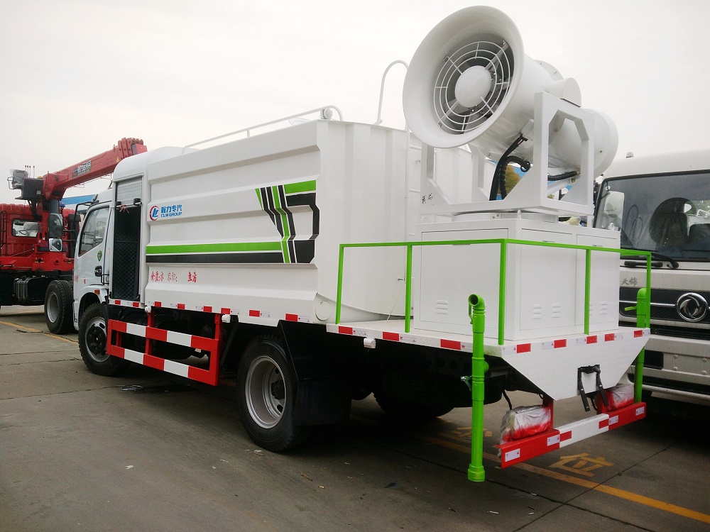 广州除尘车 牌消毒车