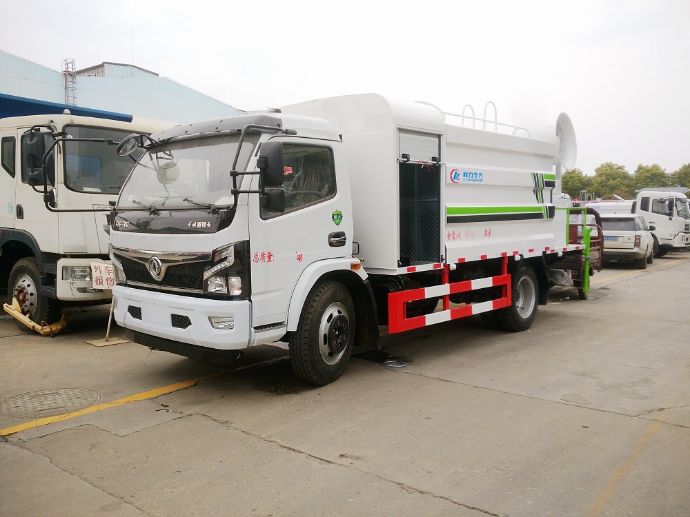 广州除尘车 牌消毒车