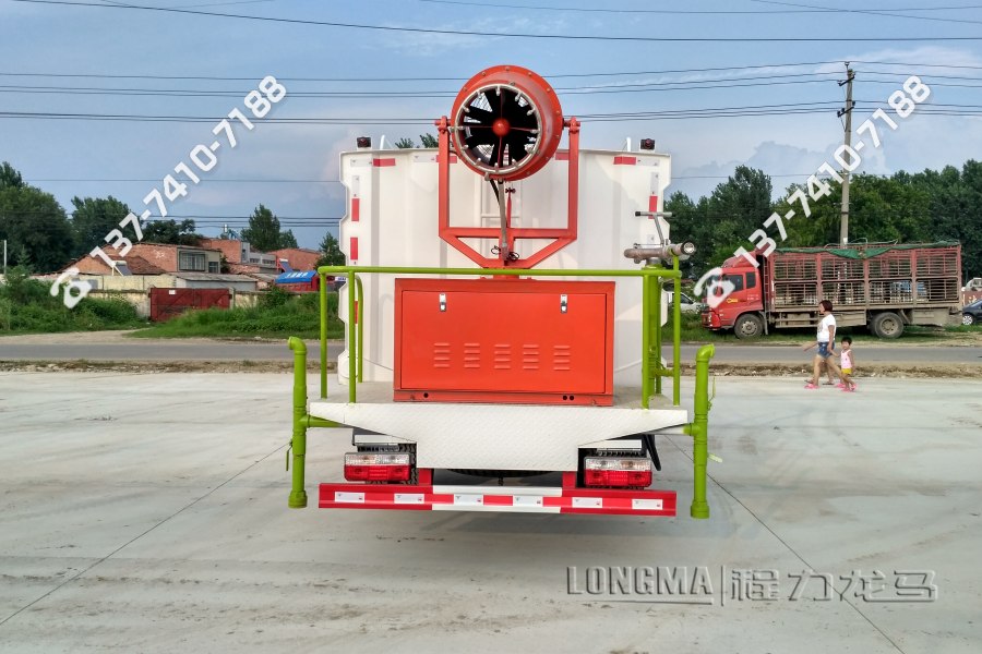 盐城消毒车 抑尘车很烦