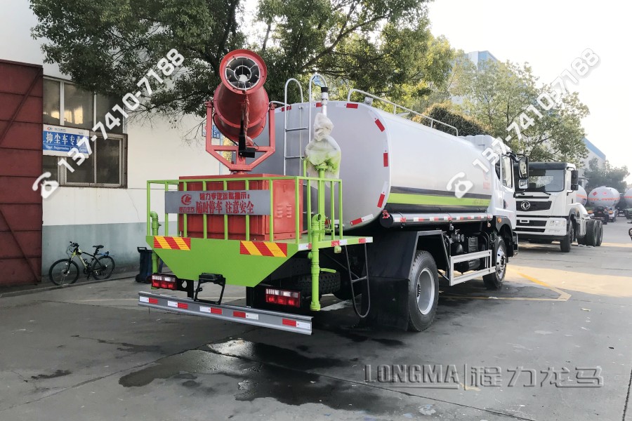 雾炮车喷洒高度 东风145双桥抑尘车