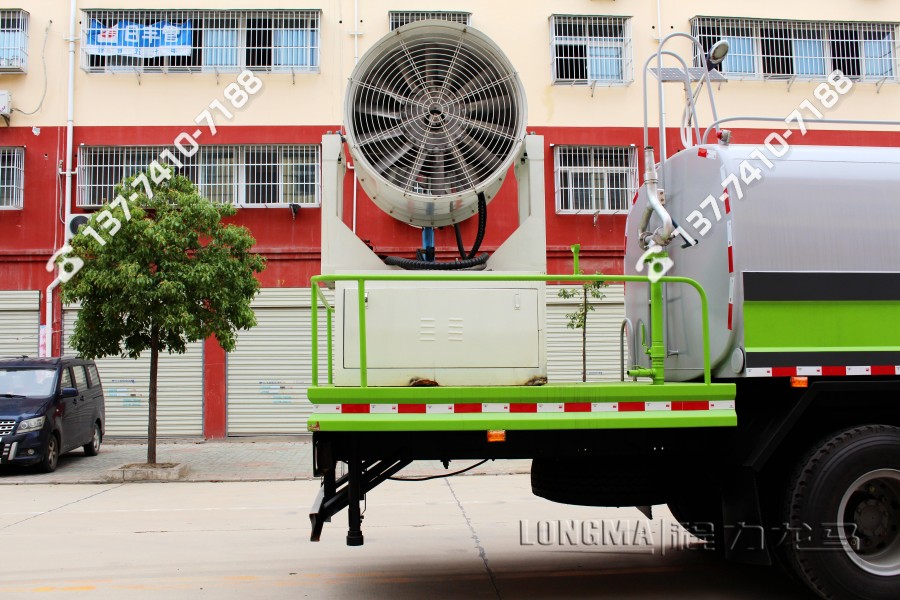 雾炮车的作用 洒水车报价