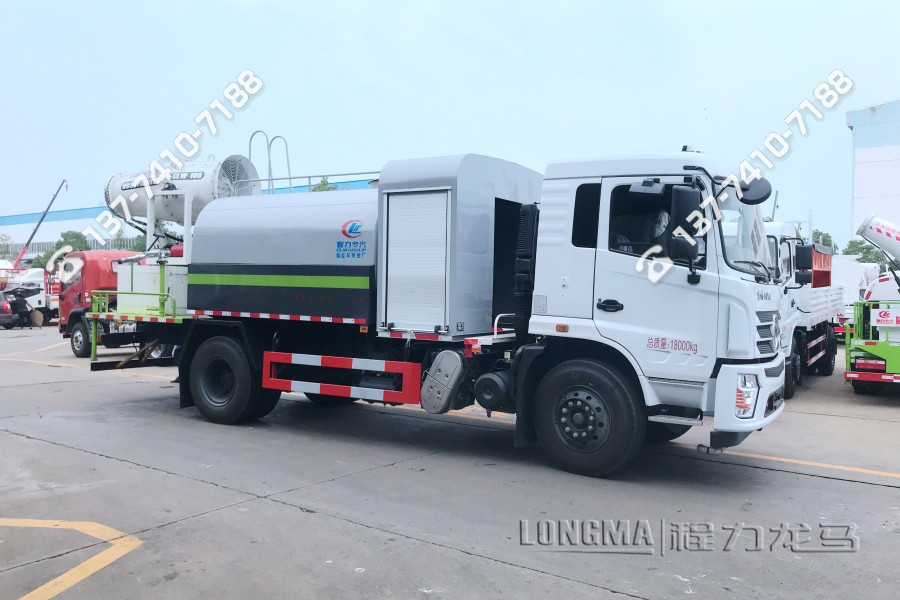 东风天锦雾炮车给有120米的 10吨雾炮车