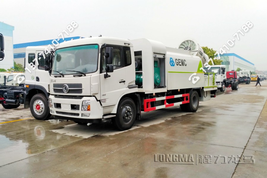 30米雾炮车价格 60米雾炮抑尘车